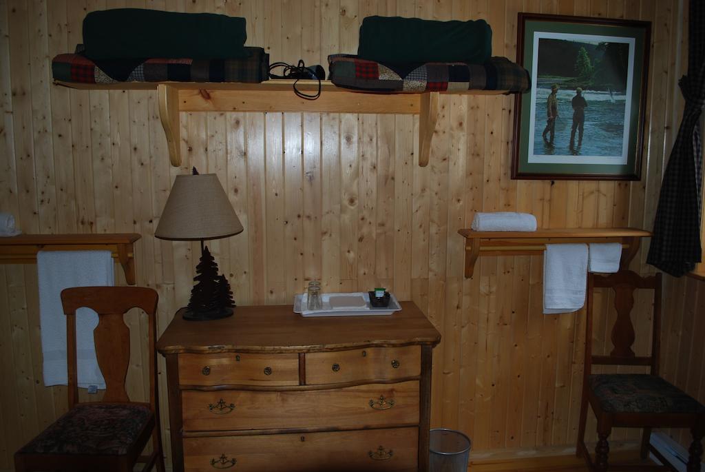 Auberge De La Riviere Matapedia - Matapedia River Lodge Routhierville 객실 사진