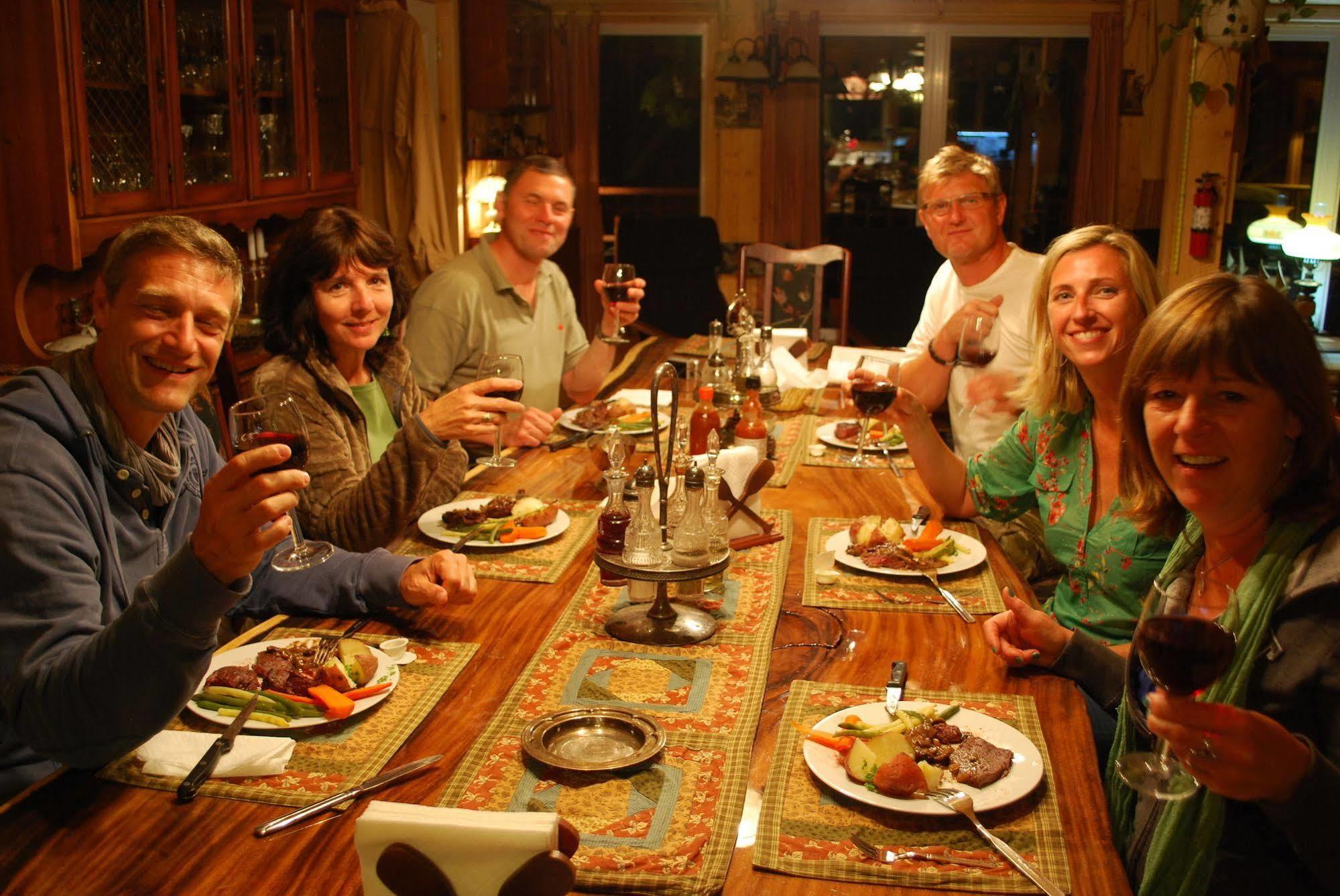 Auberge De La Riviere Matapedia - Matapedia River Lodge Routhierville 외부 사진