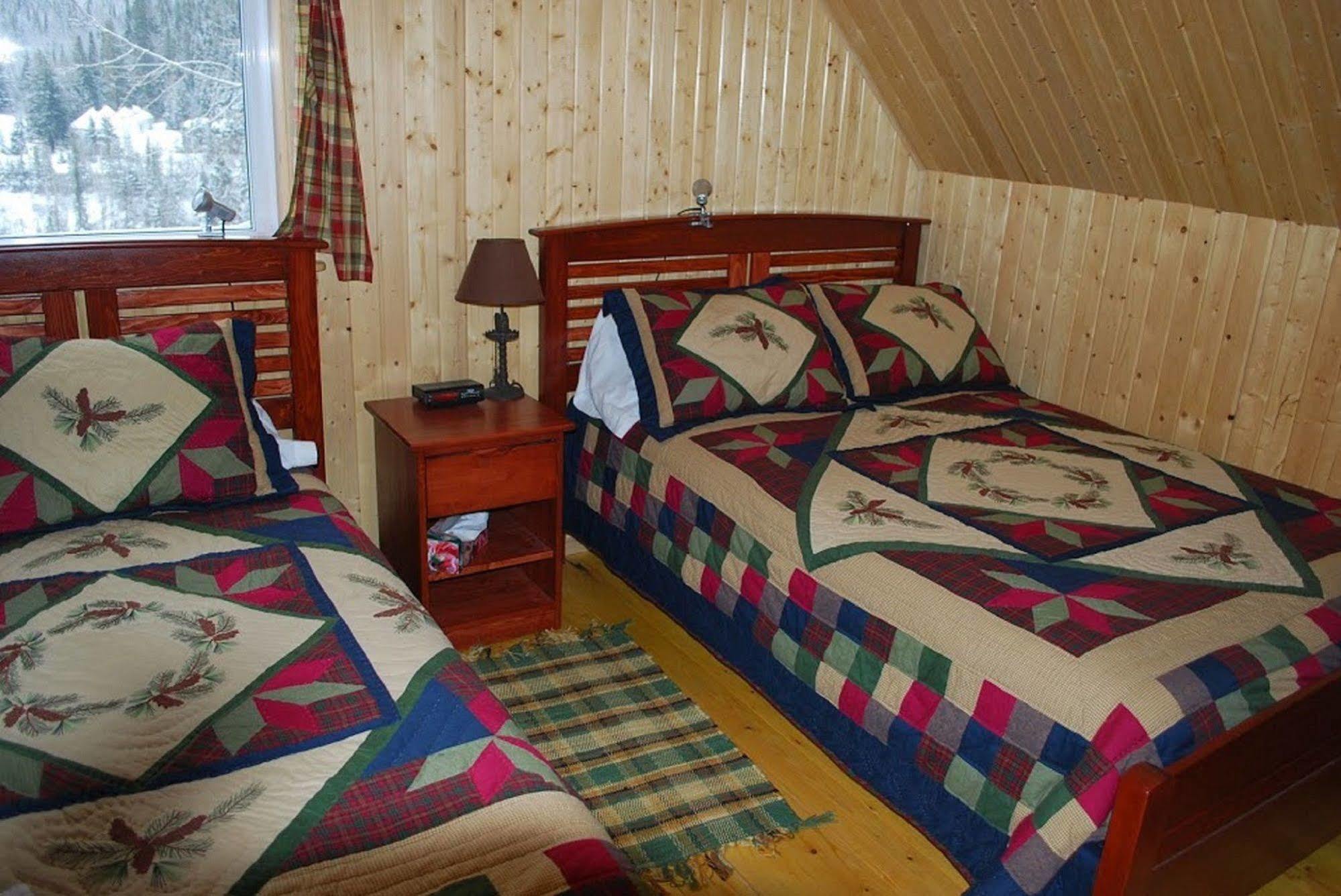 Auberge De La Riviere Matapedia - Matapedia River Lodge Routhierville 외부 사진